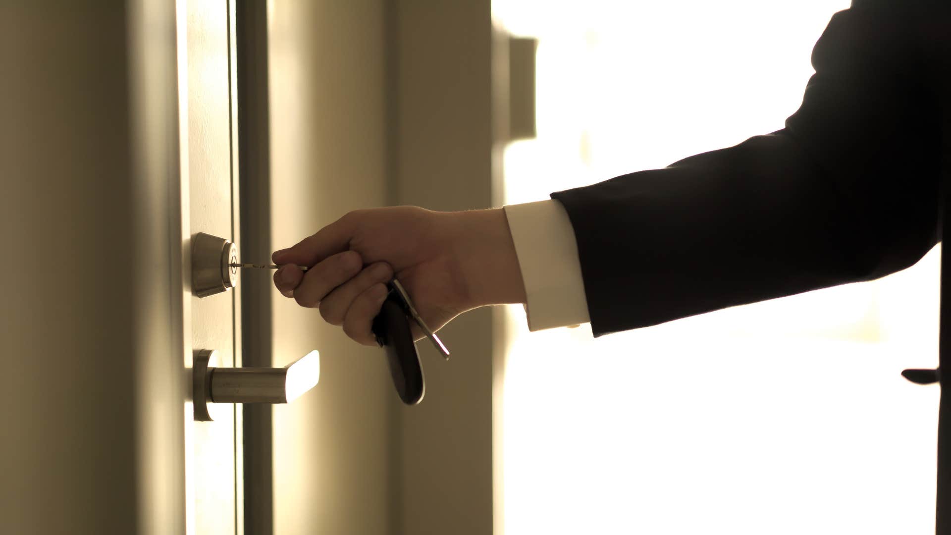 super weird things no one talks about but almost everyone does, double or triple-check that your door is locked before leaving