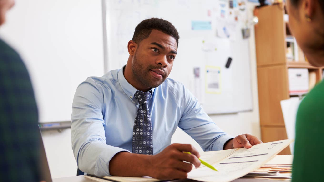 Teacher Of 29 Years Admits This Year's Students Are Some Of The Most Disrespectful He's Ever Had serious male teacher talking to students in classroom