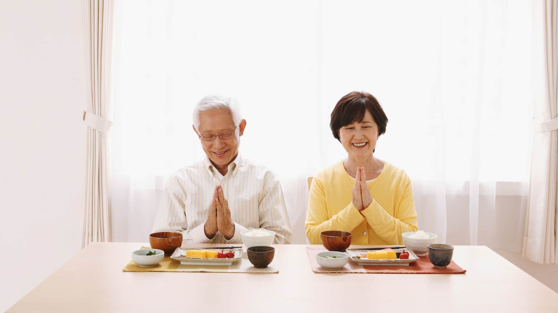 things couples with real emotional intimacy do without thinking about it express gratitude often