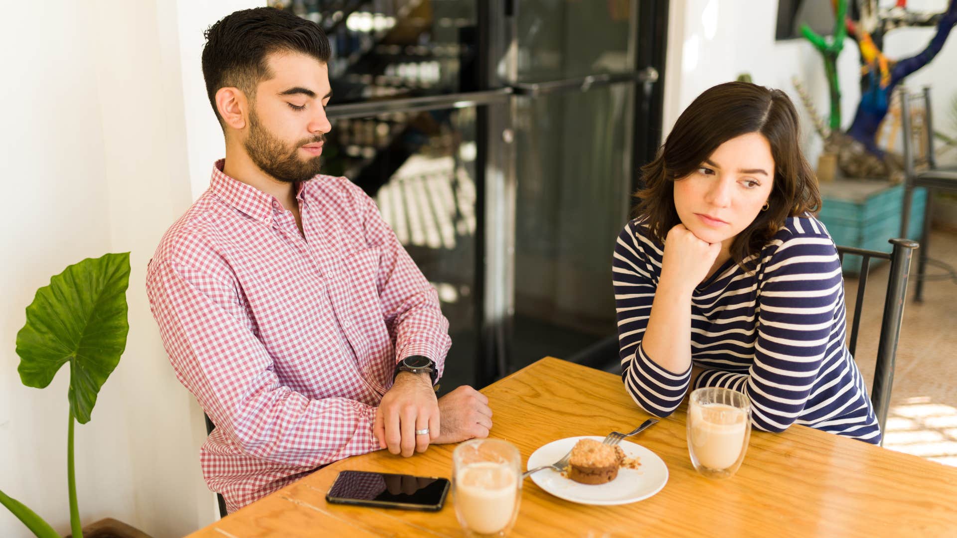 things couples without emotional intimacy struggle with constantly talk but don’t really communicate
