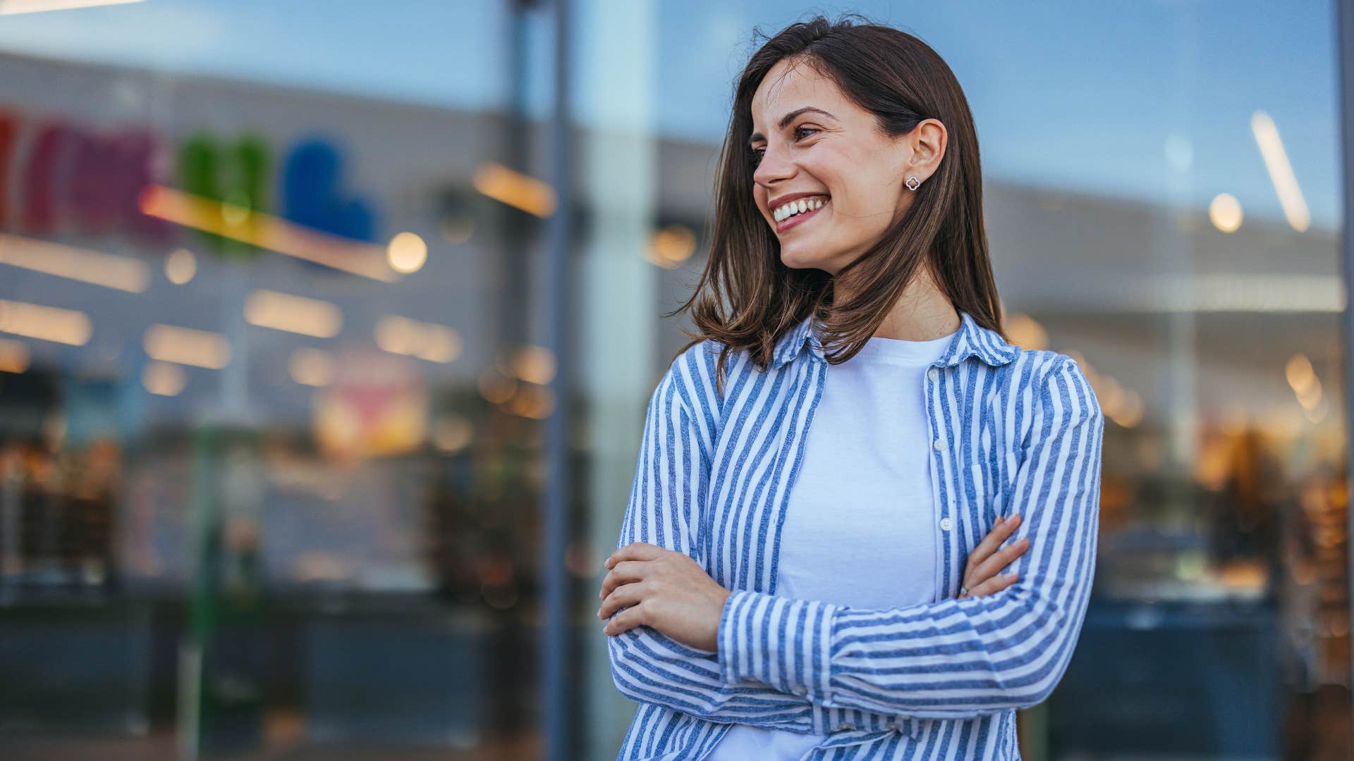 happy woman okay with being alone