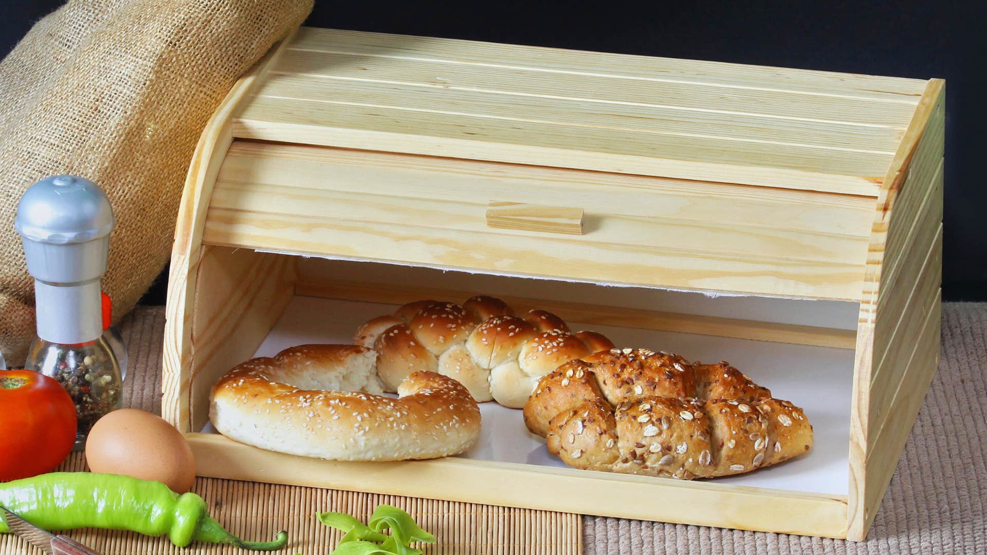 things every Gen X kid had in their house growing up bread boxes