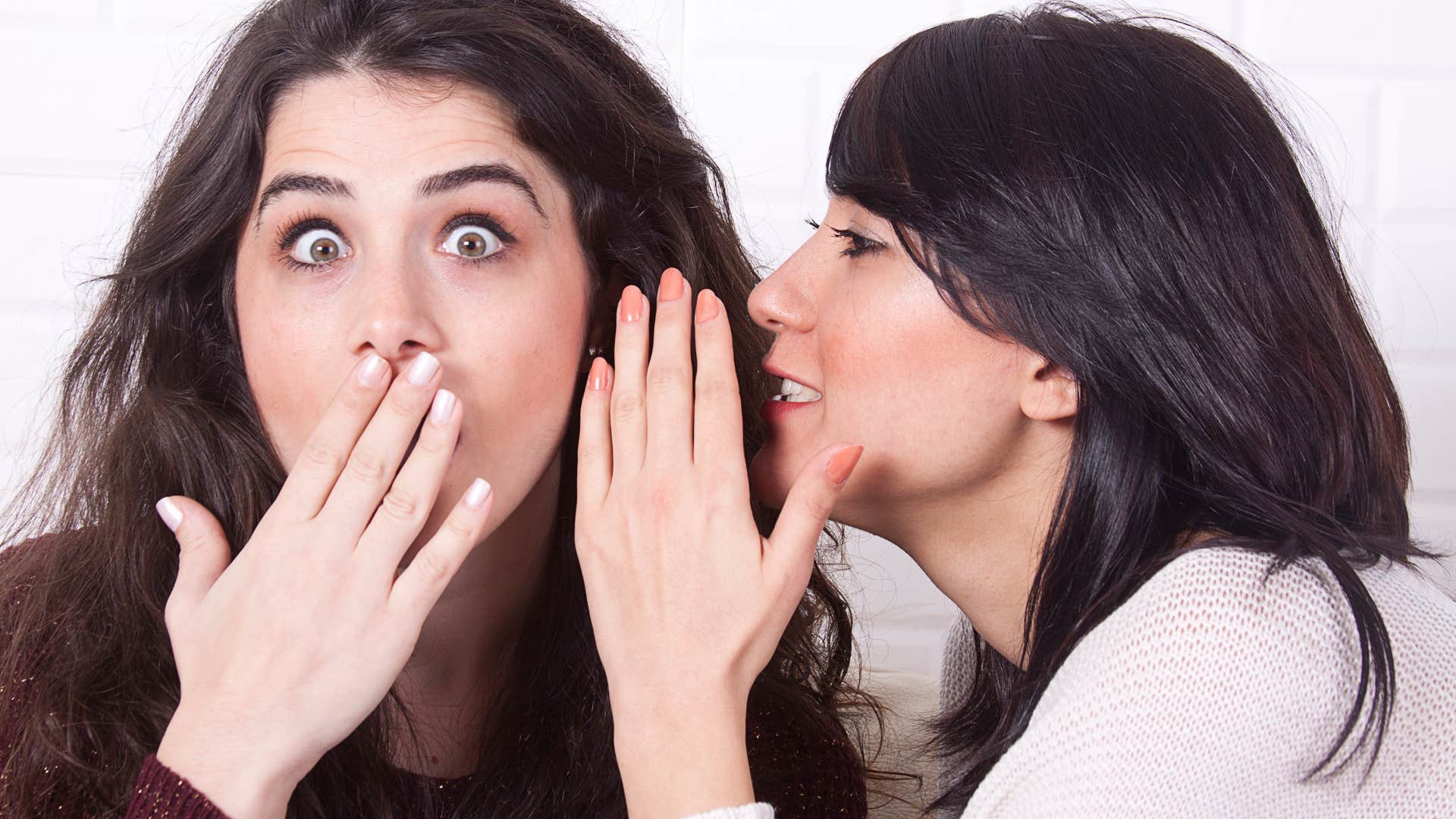 things that instantly annoy true introverts but extroverts love drama and gossip
