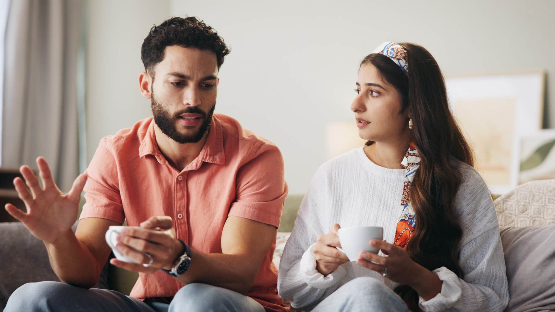 things introverts hate that extroverts do pretty much every day unsolicited advice