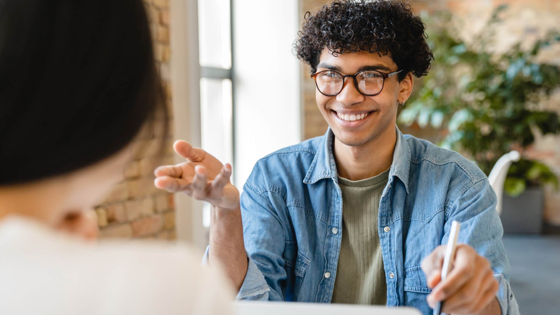 man being fake nice smiling at woman