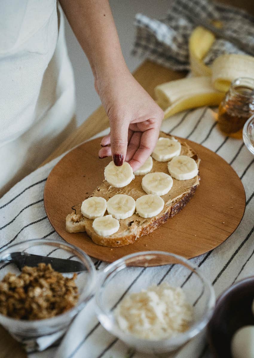 woman making breakfast