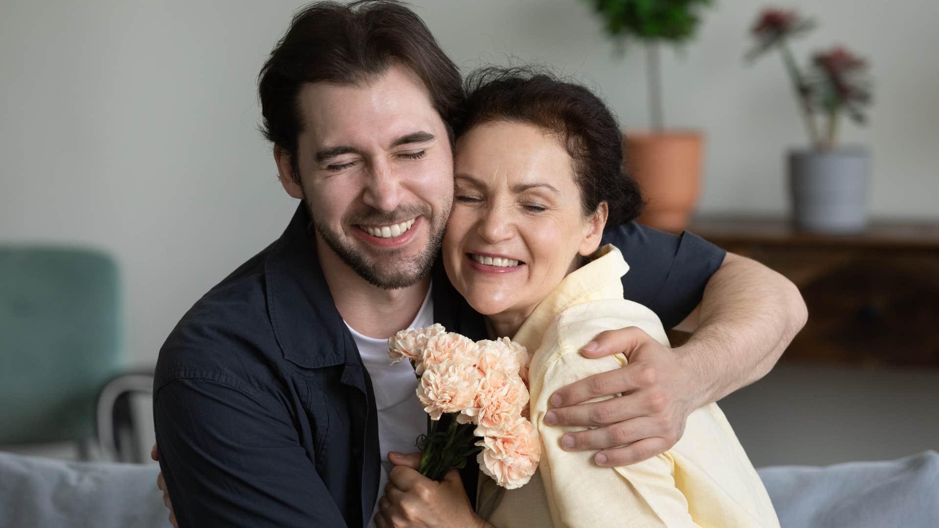 to know if a man will be a good husband pay attention to these things about his moms life does she people please