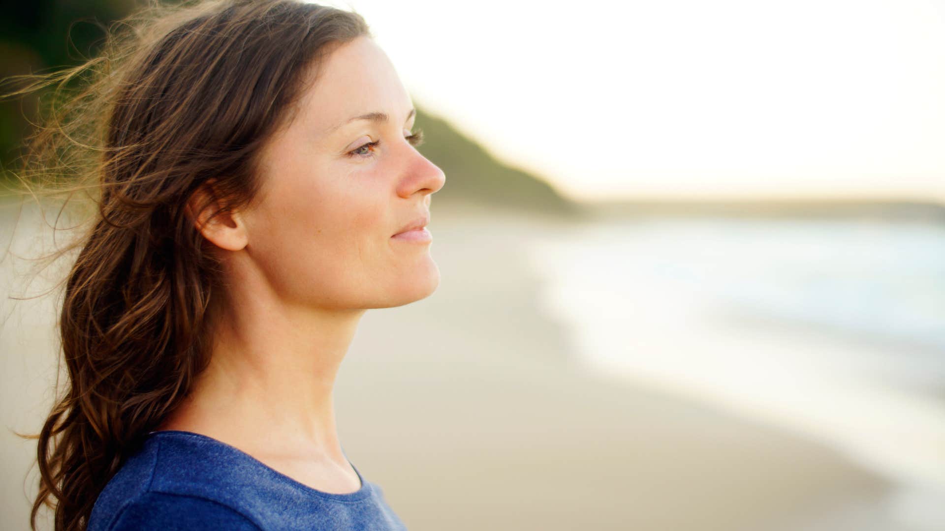 truly unique traits of highly charismatic people, they’re comfortable with silence