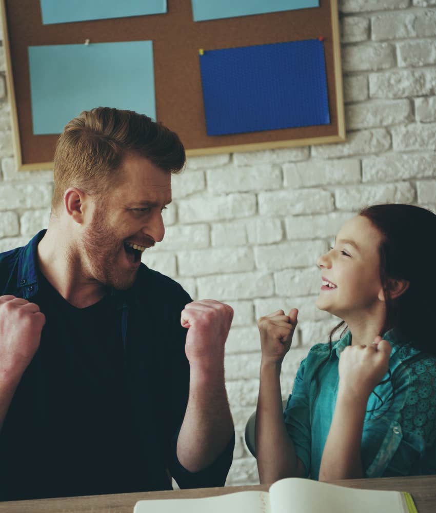 Parent and kid follow good rule