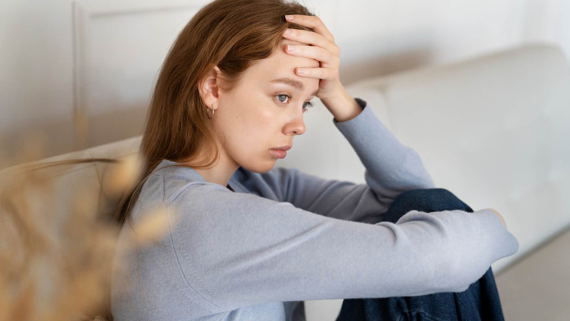 wives who feel trapped in their marriages usually do these subtle things at home she will be anxious