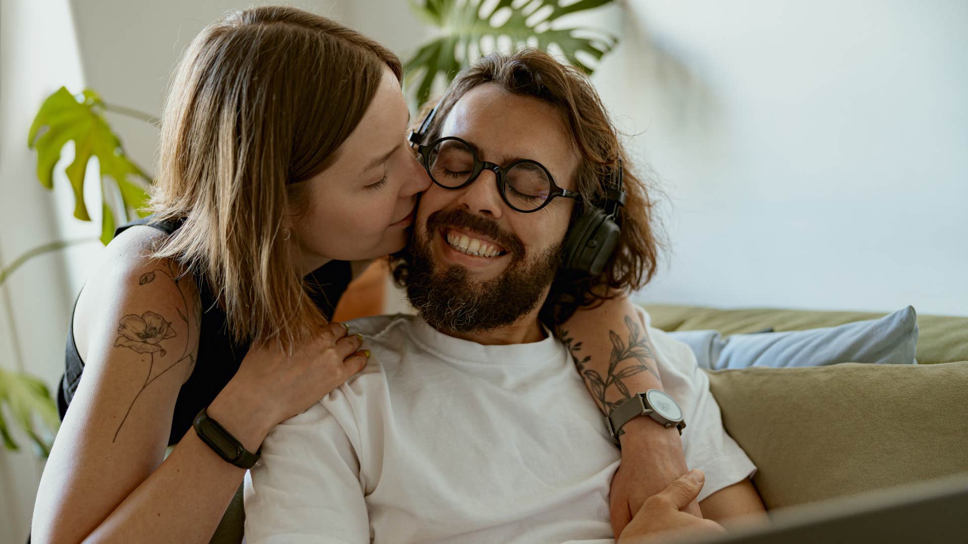 woman knows to keep her man absolutely riveted she has to show an interest in the things he loves 