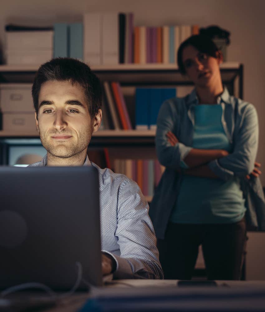 Ignored woman doesn't compain