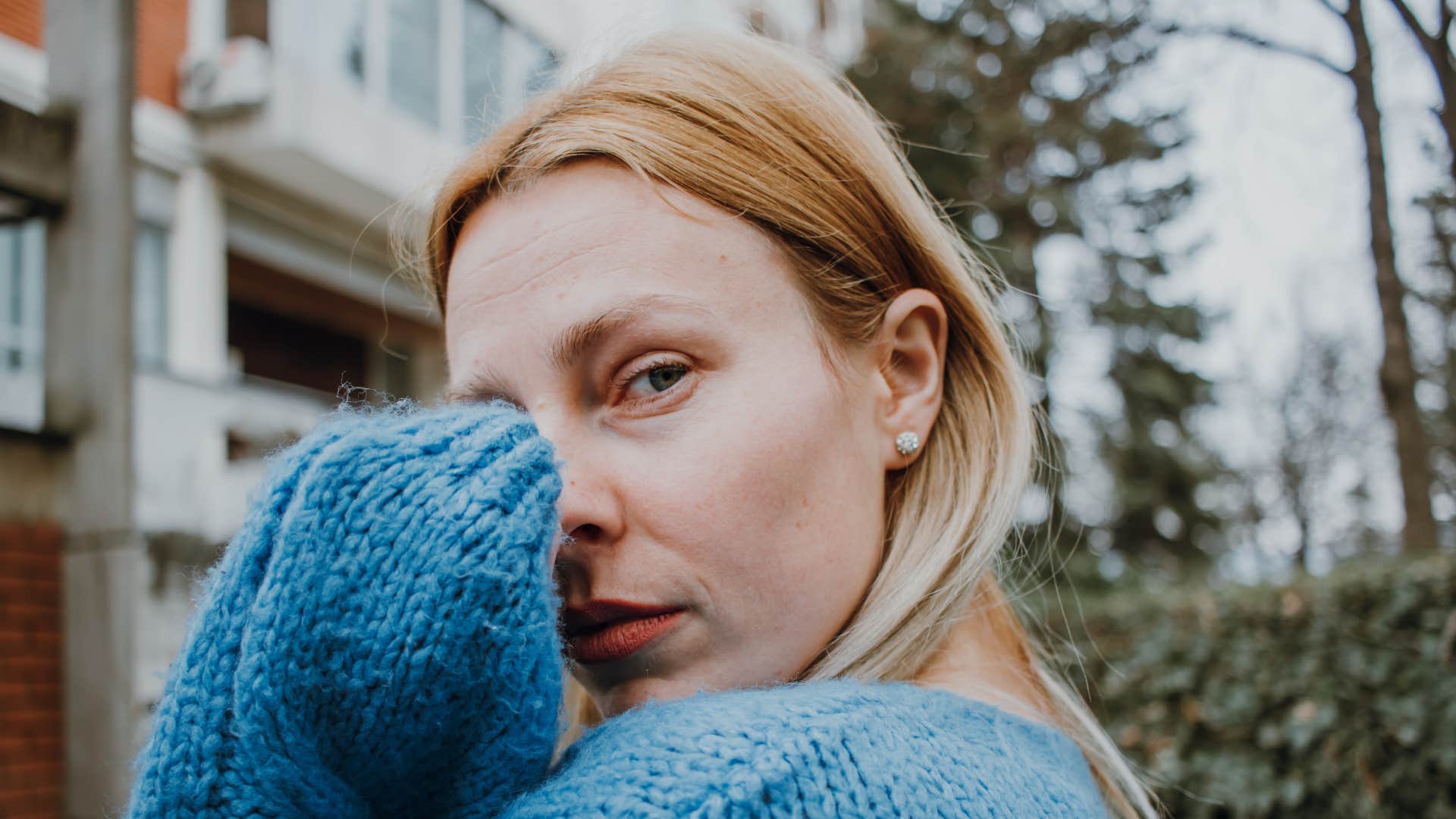 Art of being a magical person simple habits of naturally magical people guard Magical person is on guard