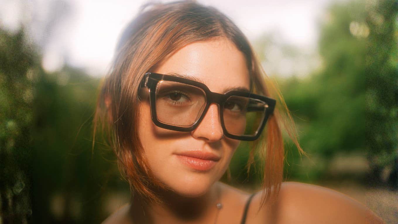 Calm confident person showing simple daily habits of naturally unbothered people who handle life with ease.