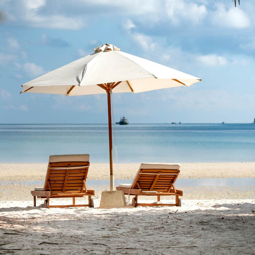 Beach chairs not included in hotel stay