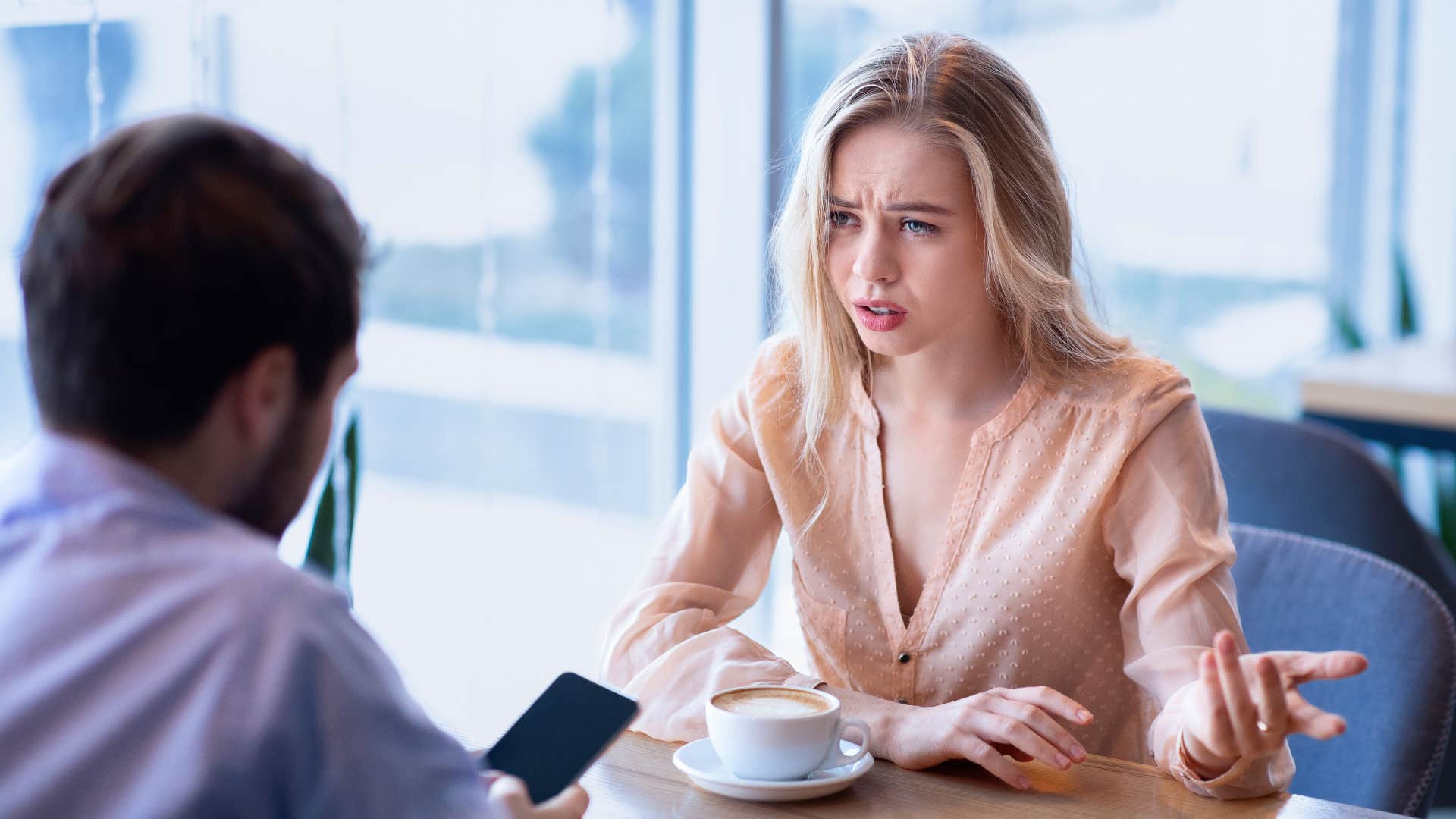 woman rejecting man because he said her friends are hot
