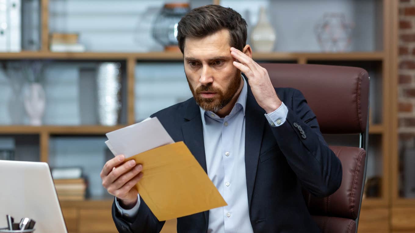 Boss Accidentally Sends Spreadsheet With Entire Staff’s Salary To Worker Boss Accidentally Sends Spreadsheet With Entire Staff’s Salary To Worker