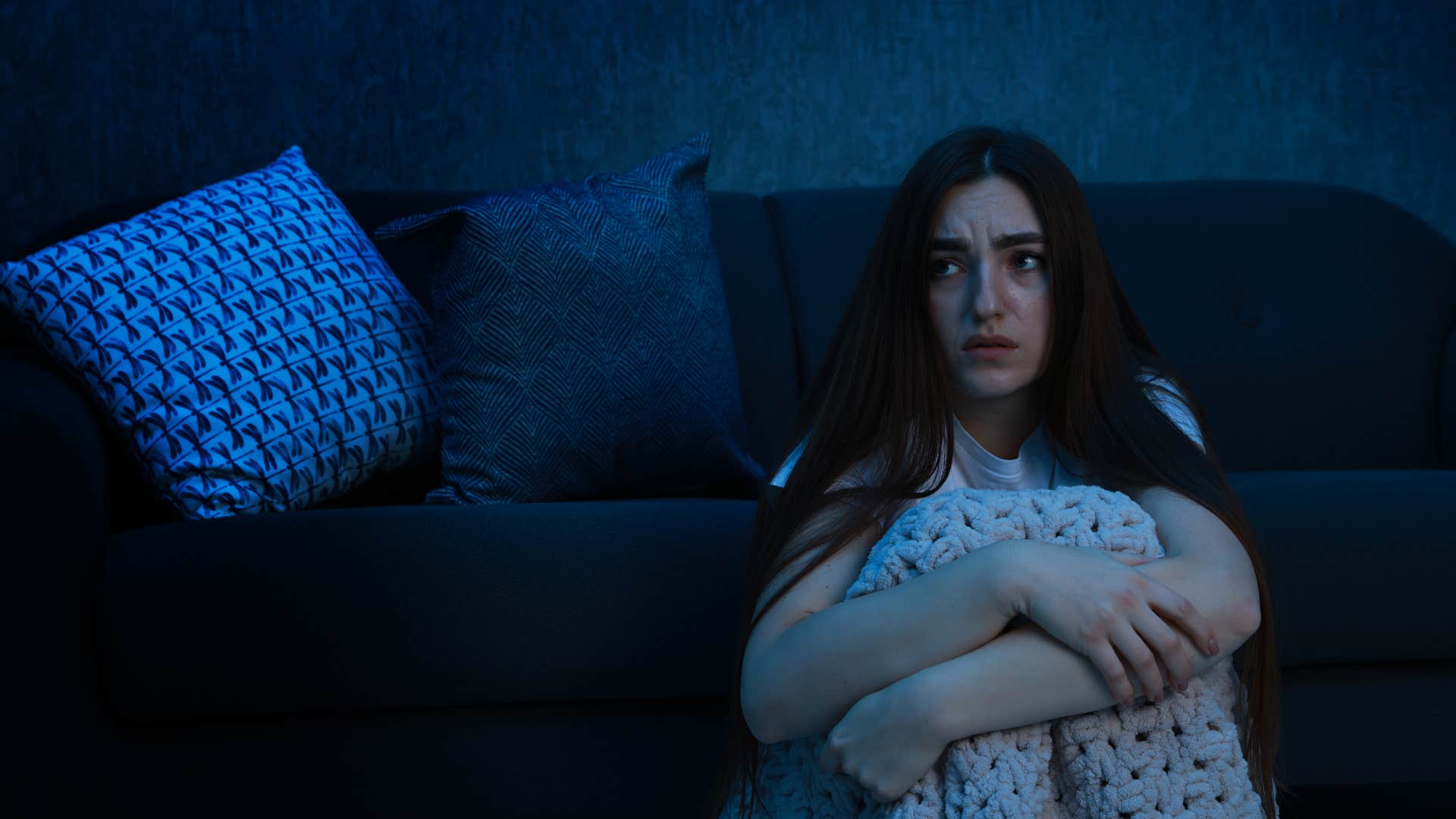 chilling signs a poltergeist might be haunting your home sharp temperature changes woman who has a poltergeist haunting her home as sharp temperature drops