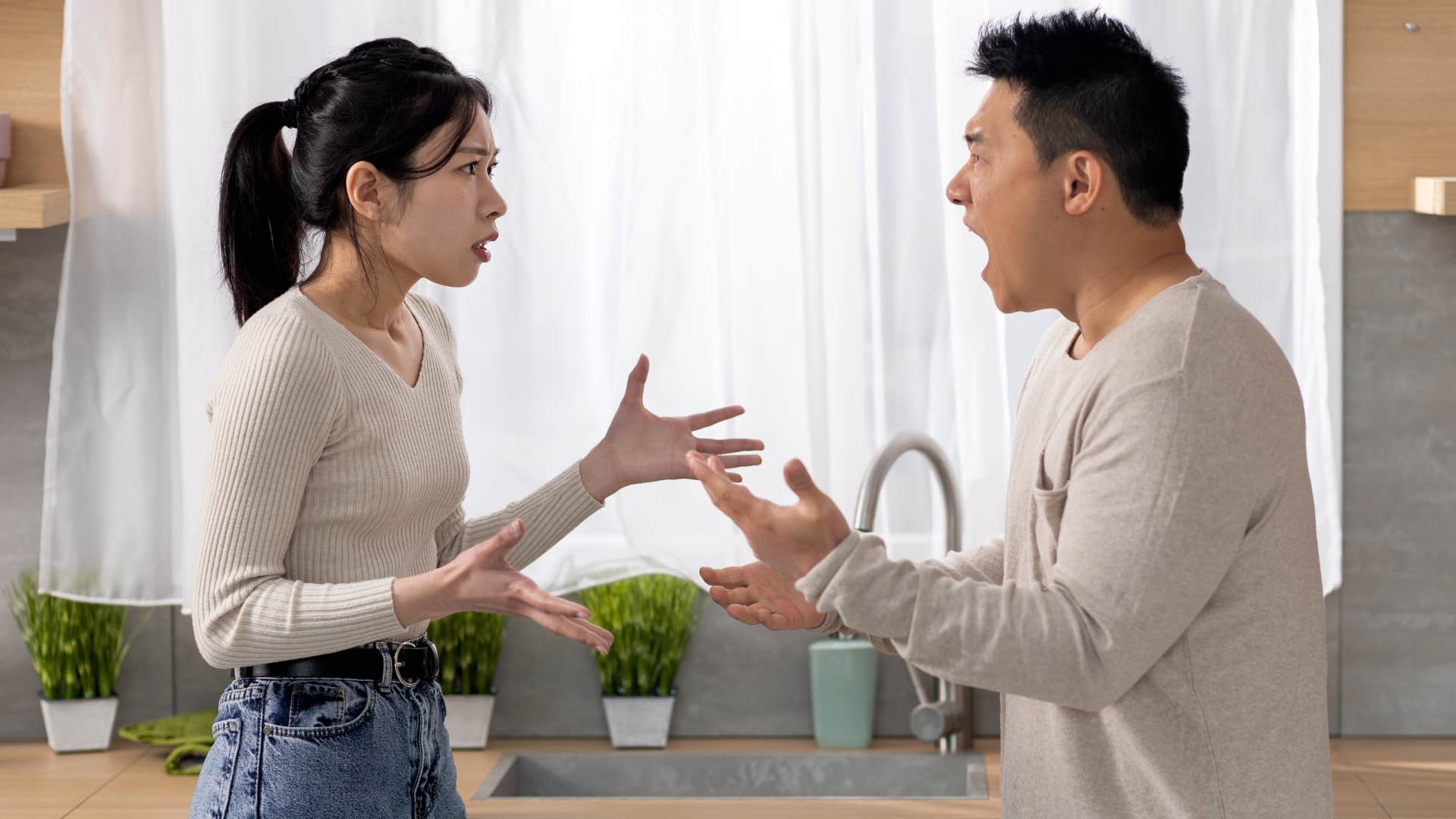 Couple argument escaltes