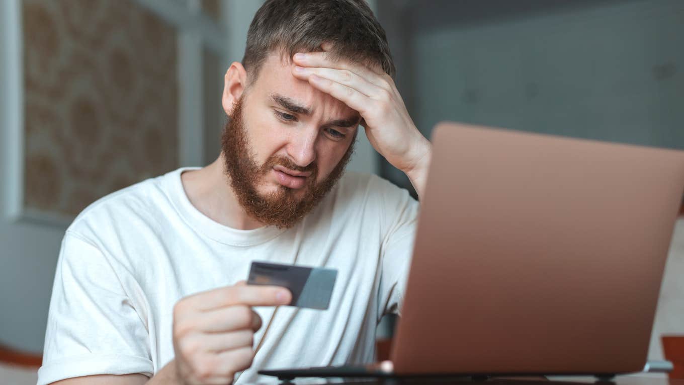 Dad Realizes He’s Been Auto-Paying For Netflix Twice Every Month For 7 Years