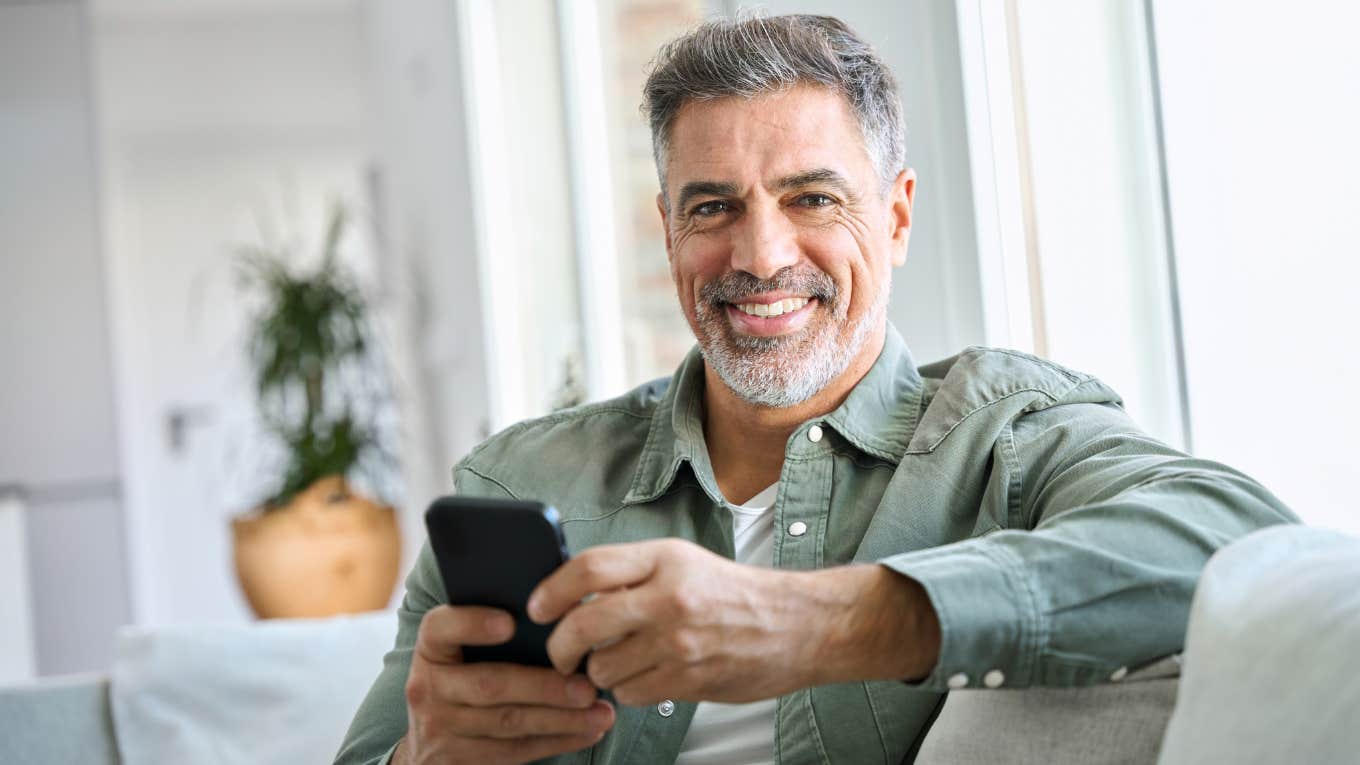 Deeply In Love People Almost Always Send These Texts During Casual Conversations happy man in love and texting his wife