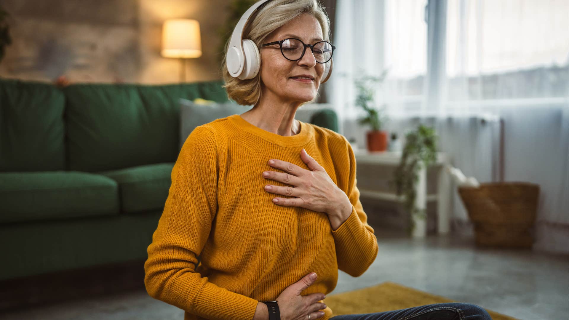 empty nesters who are truly at peace usually start doing these joyful things at home meditation and mindfulness