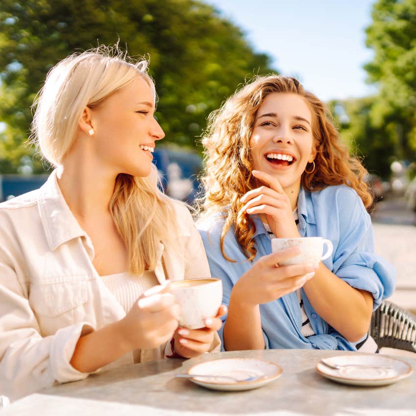 happy people who the essential lesson money doesn't equal happiness friendship does