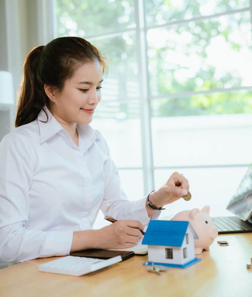 Gen Z woman can't afford home but trying to save