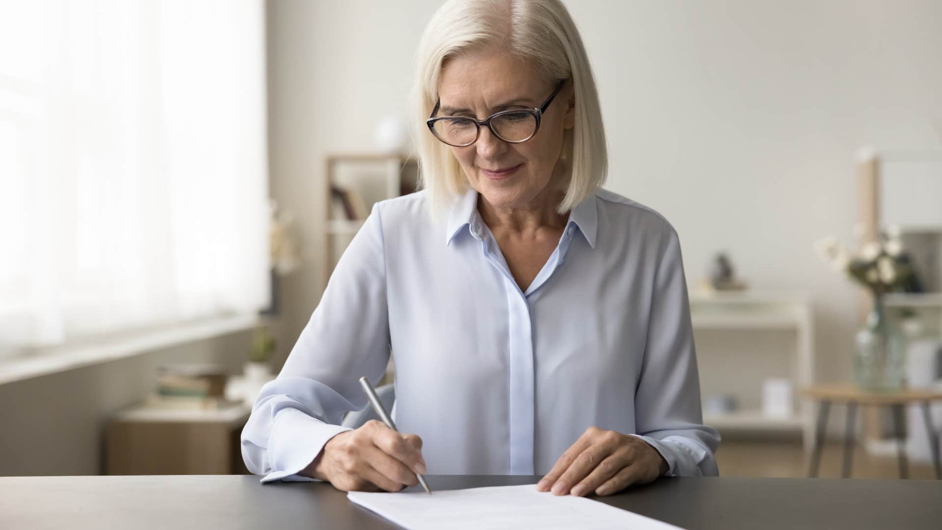 habits Boomers think are considerate but younger generations find draining handwrite Boomer handwrites thank you note