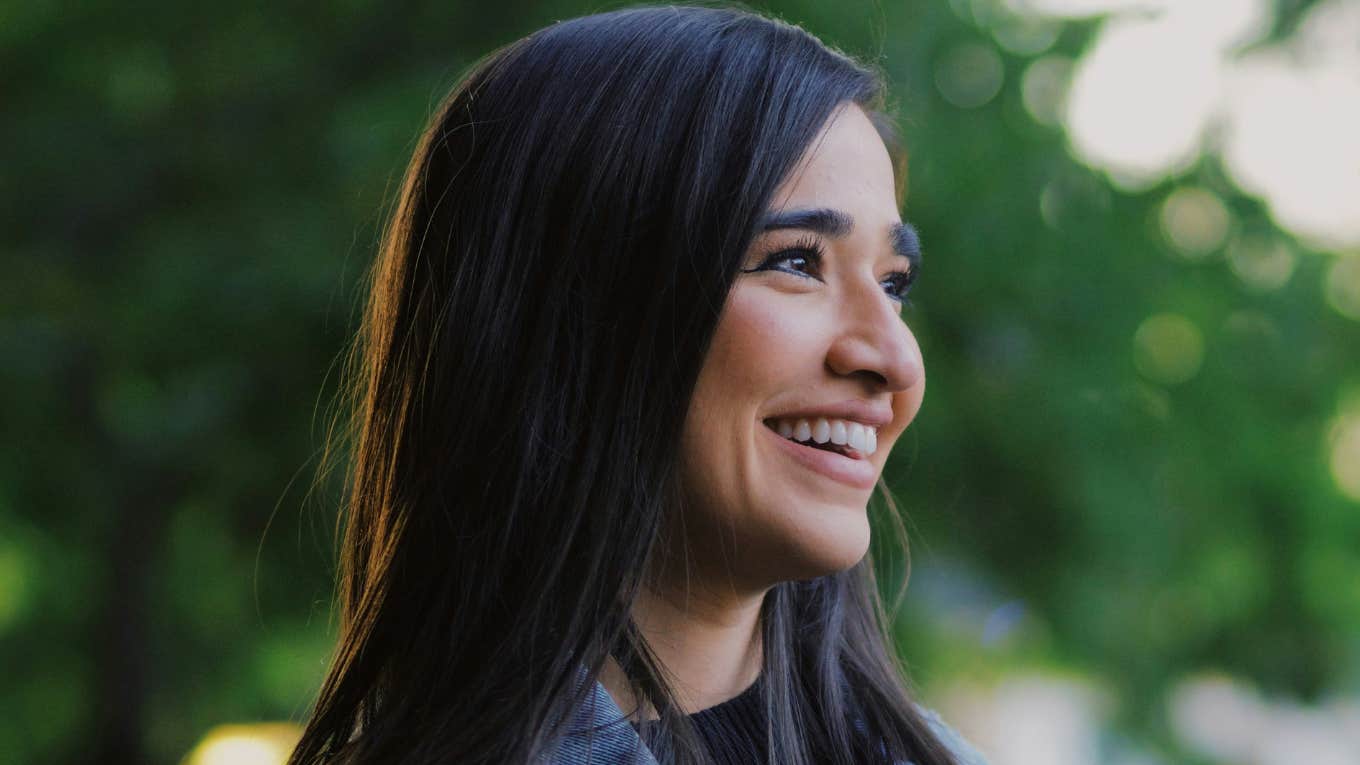The Art Of Being An Optimist: Simple Habits Of Naturally Optimistic People Person is optimistic.