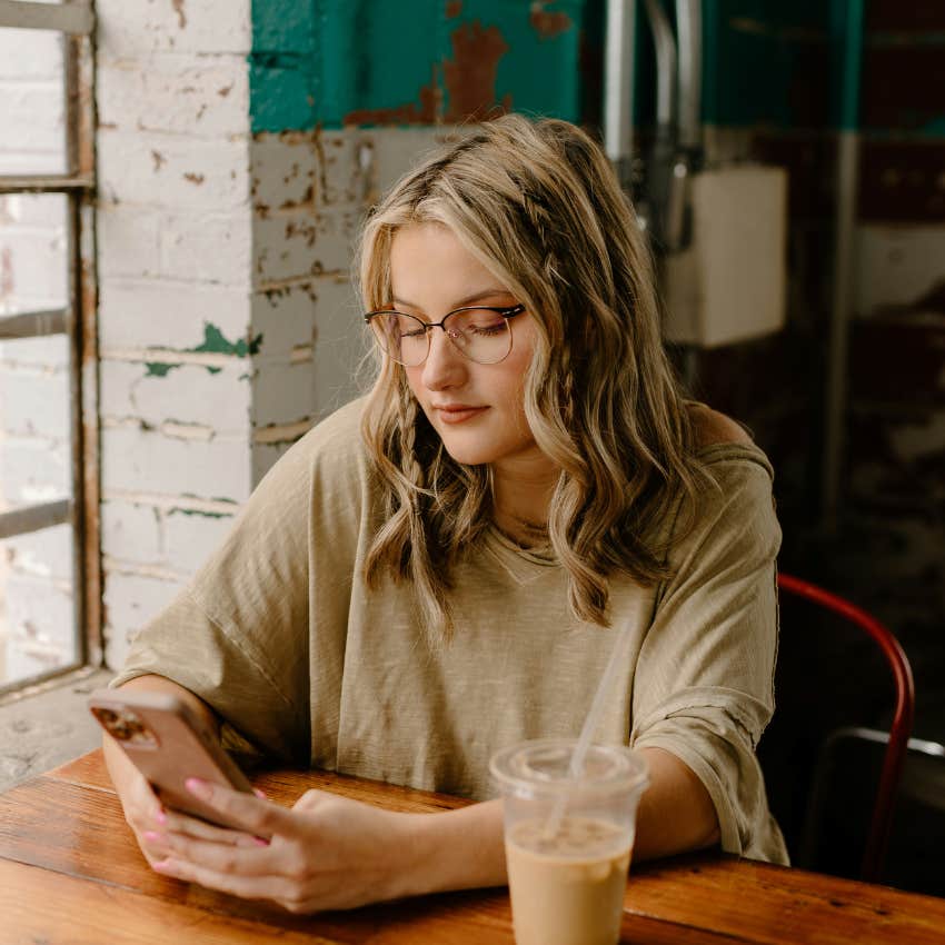 woman using texting sound harmless things people judge
