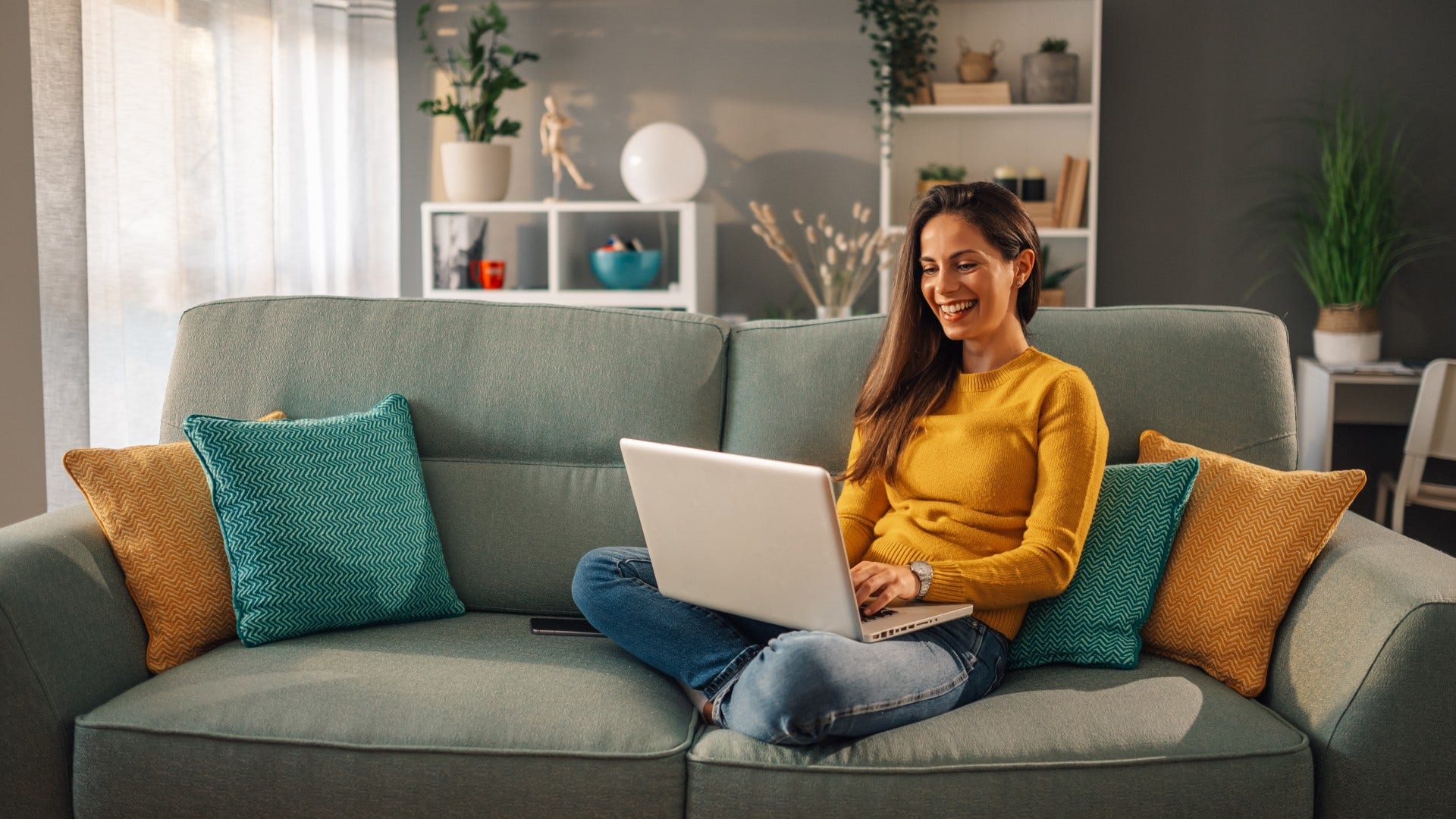 woman who is more introverted as she stopped performing extroversion