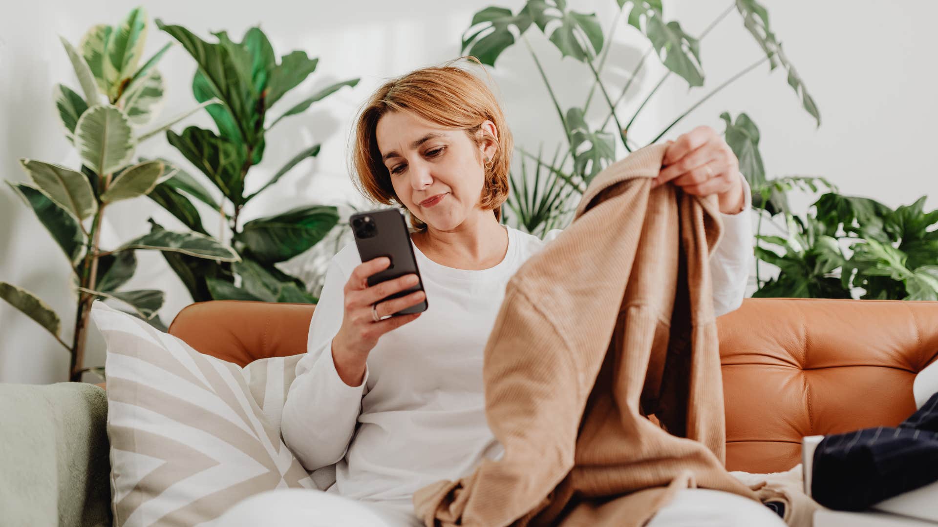 if a guy sends you these types of texts hes way more into you than he wants you to know his texts are long and thorough  if a guy sends you these types of texts hes way more into you than he wants you to know his texts are long and thorough