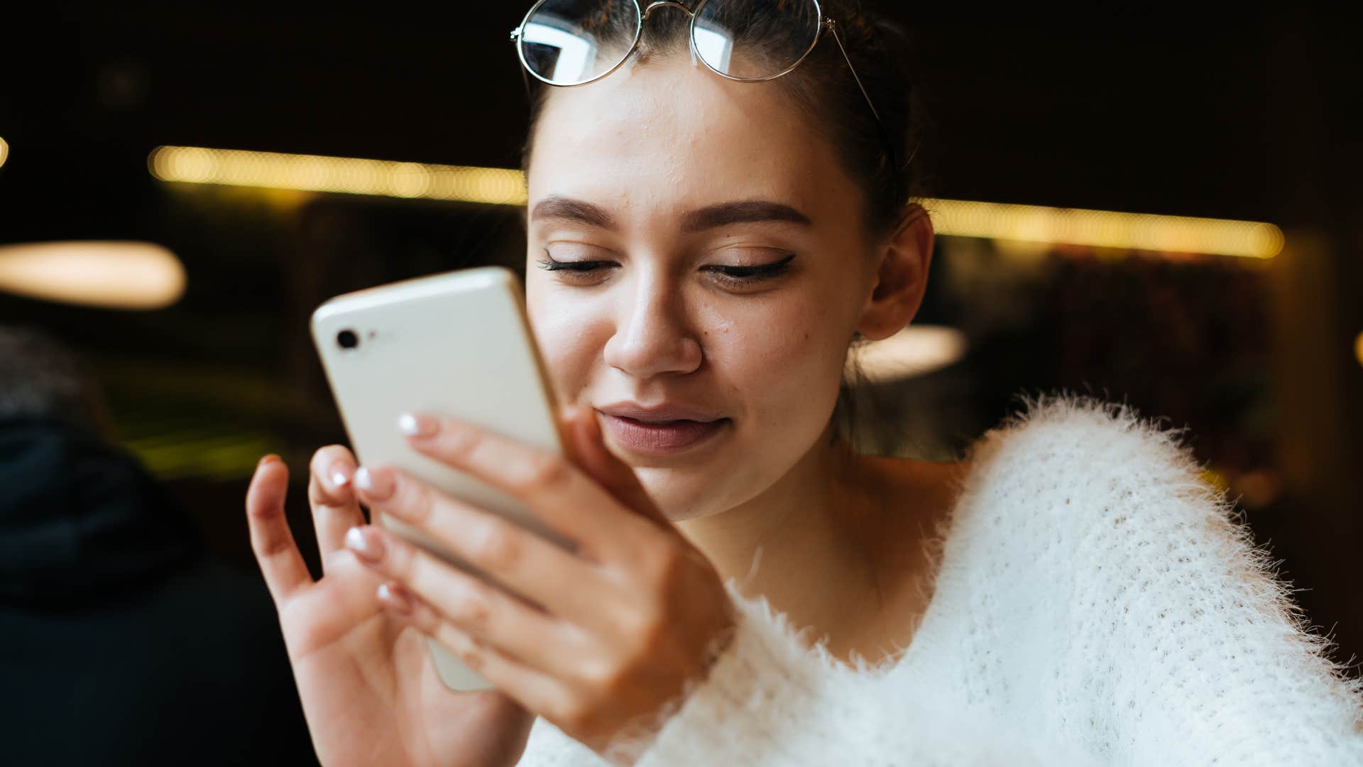 woman writes in all caps on social media and it's slowly ruining her reputation