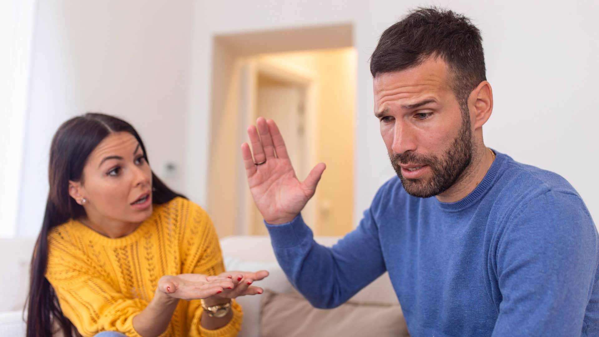 man telling girlfriend hes sorry she feels that way 