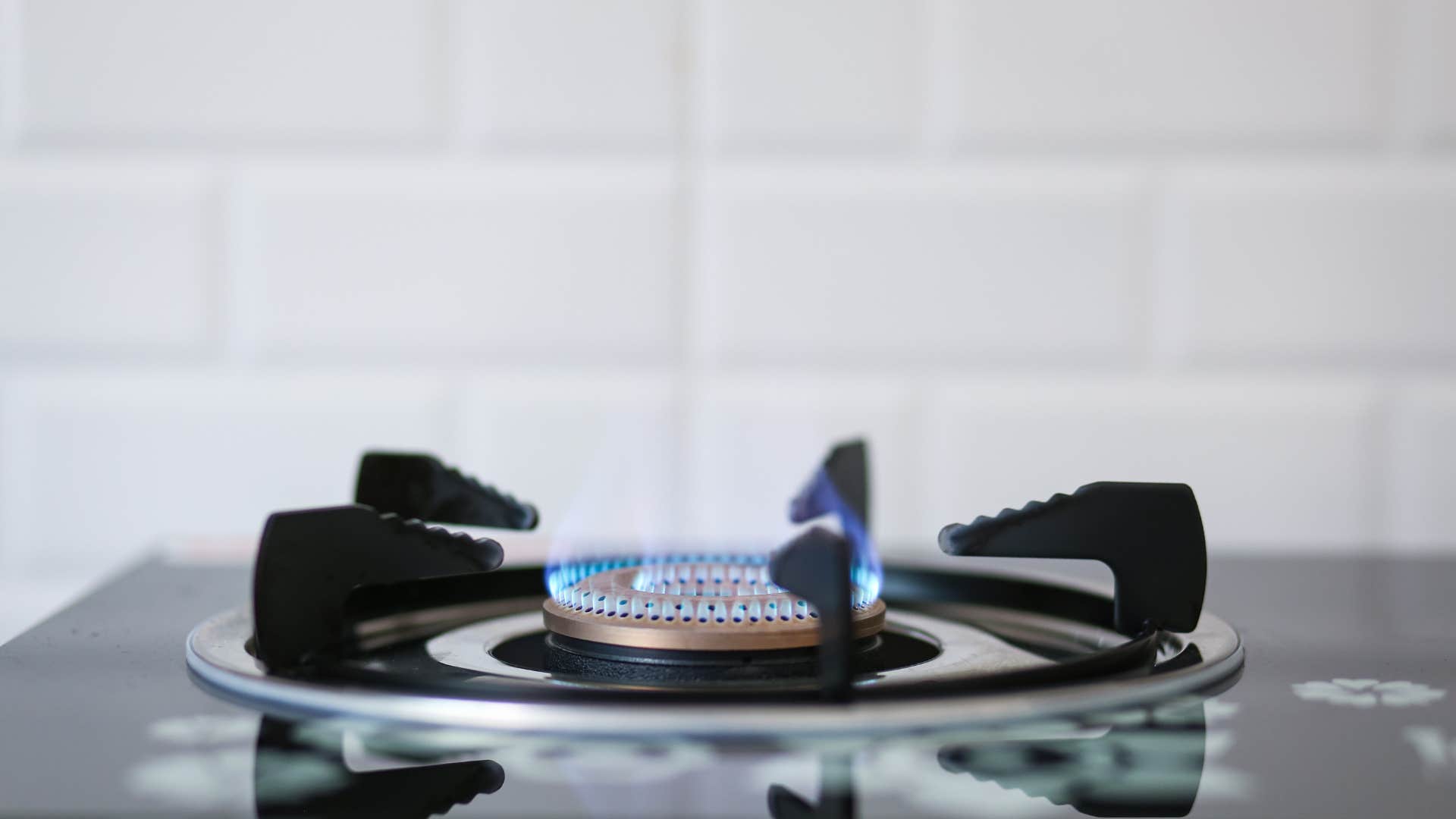 if you notice these little things in a woman's house she's not taking good care of herself unsafe cooking practices
