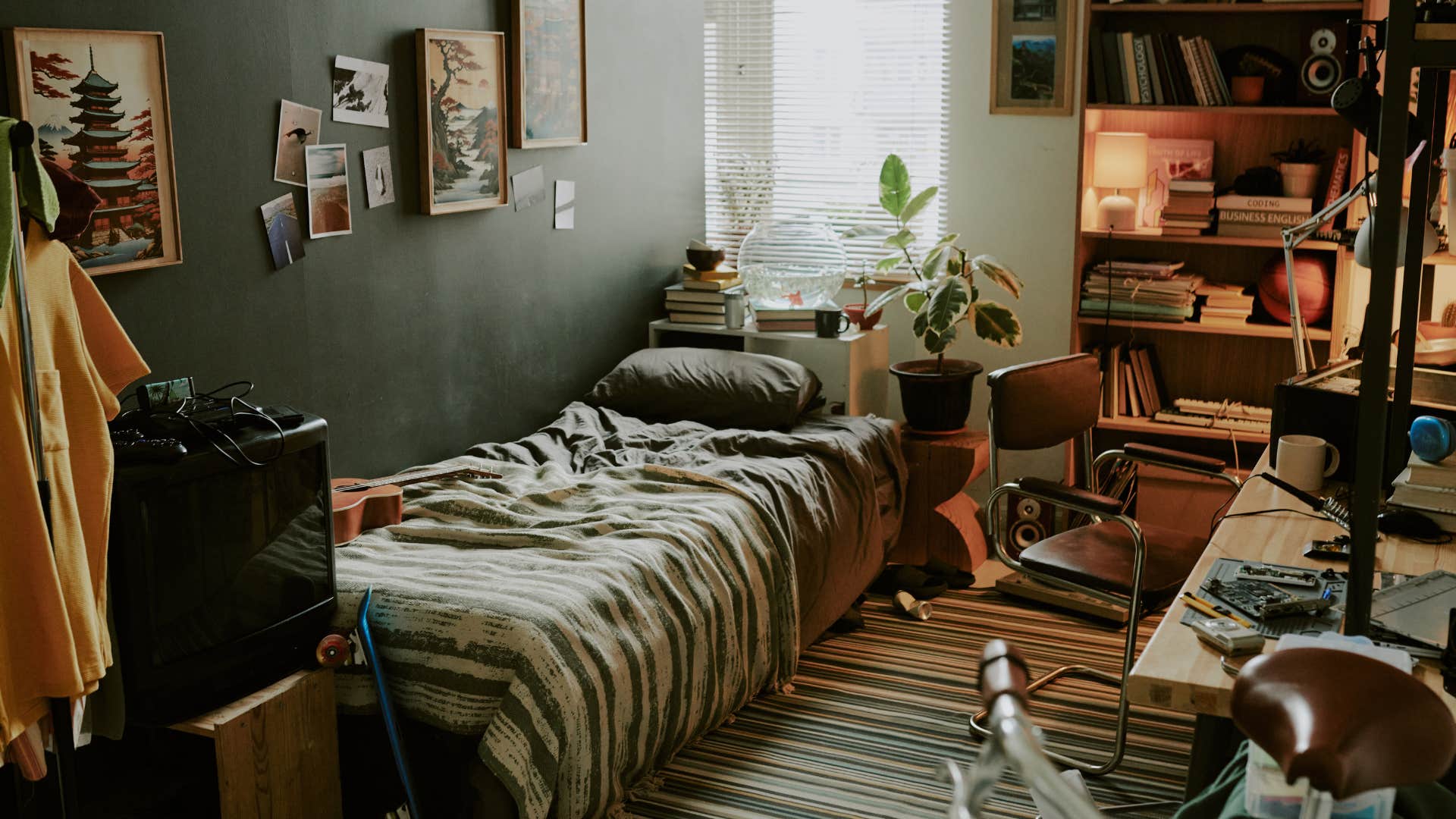 if you notice a bed pushed to a corner in someone’s bedroom they feel more unsafe than they want to admit if you notice a bed pushed to a corner in someone’s bedroom they feel more unsafe than they want to admit