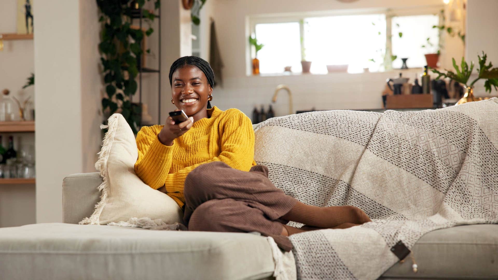 if you watch the same tv show over and over again it probably means these things about you you are prone to nostalgia