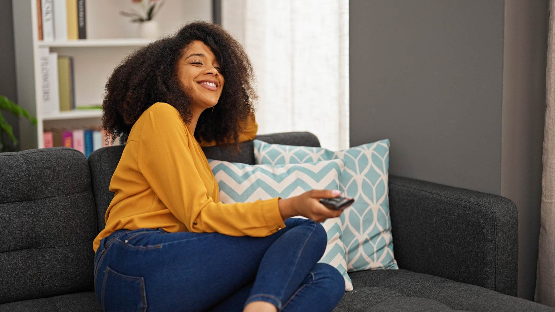 if you watch the same tv show over and over again it probably means these things about you you are trying to reduce cognitive overload