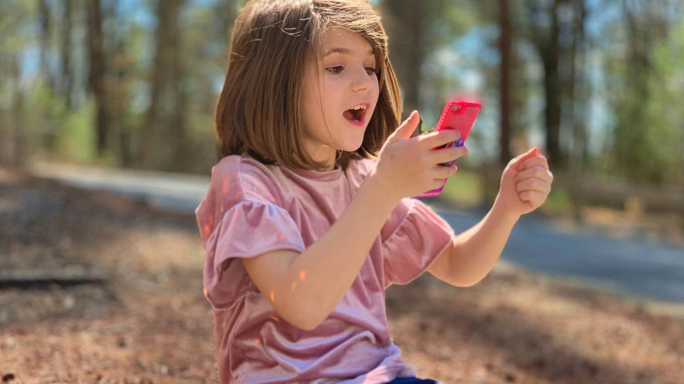 Kids Who Use Social Media Are Behind On Vital Skills Kids Who Use Social Media Are Behind On Vital Skills