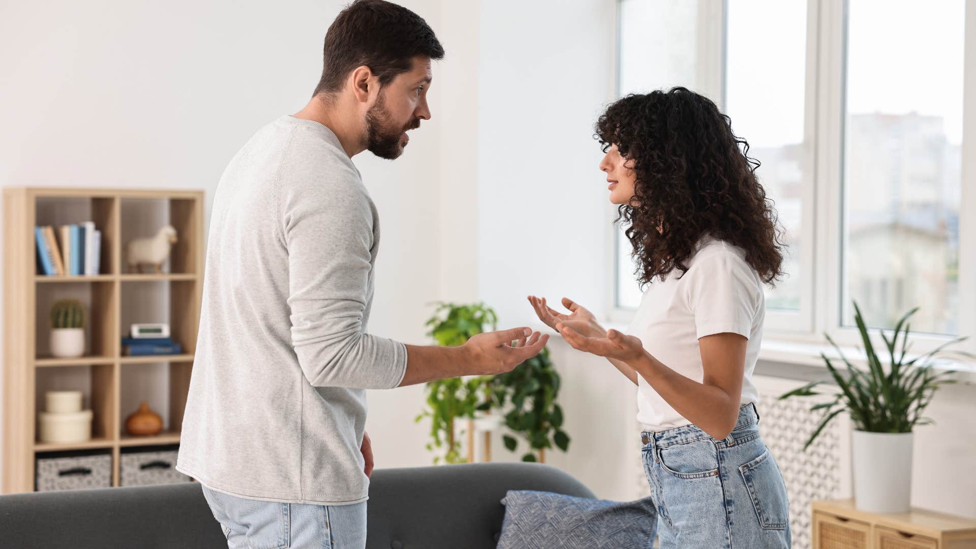 man lying about loving woman that means he's hiding something