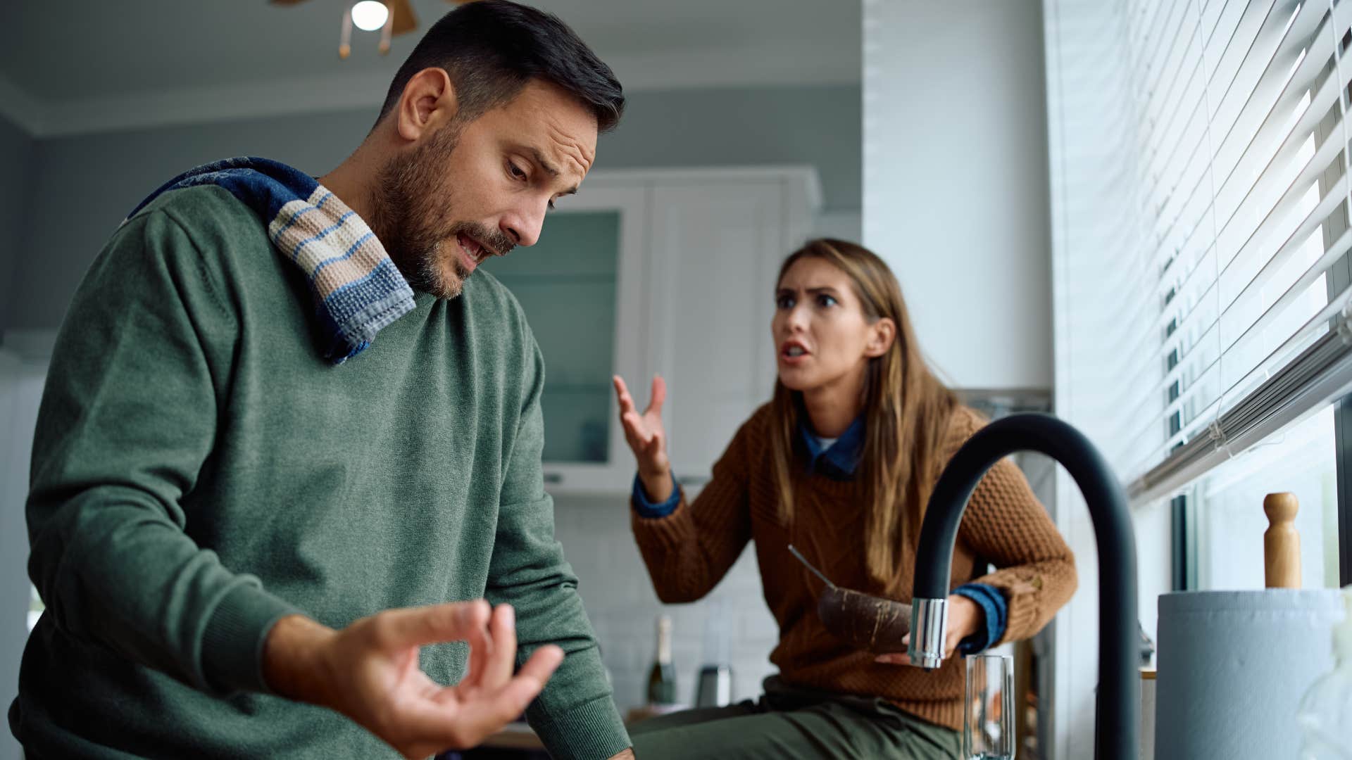 start petty arguments men who are quietly falling out of love with their wives usually do these things around the house Man starting petty arguments with his wife doing the dishes.