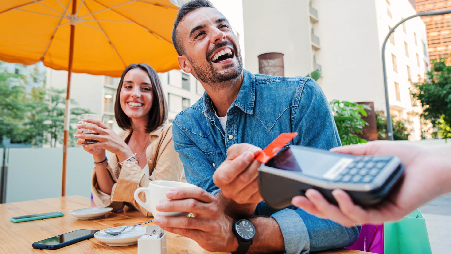 remember her coffee food orders men who still adore their wives after years always do these ordinary things that mean everything husband remembering his wife's coffee and food order