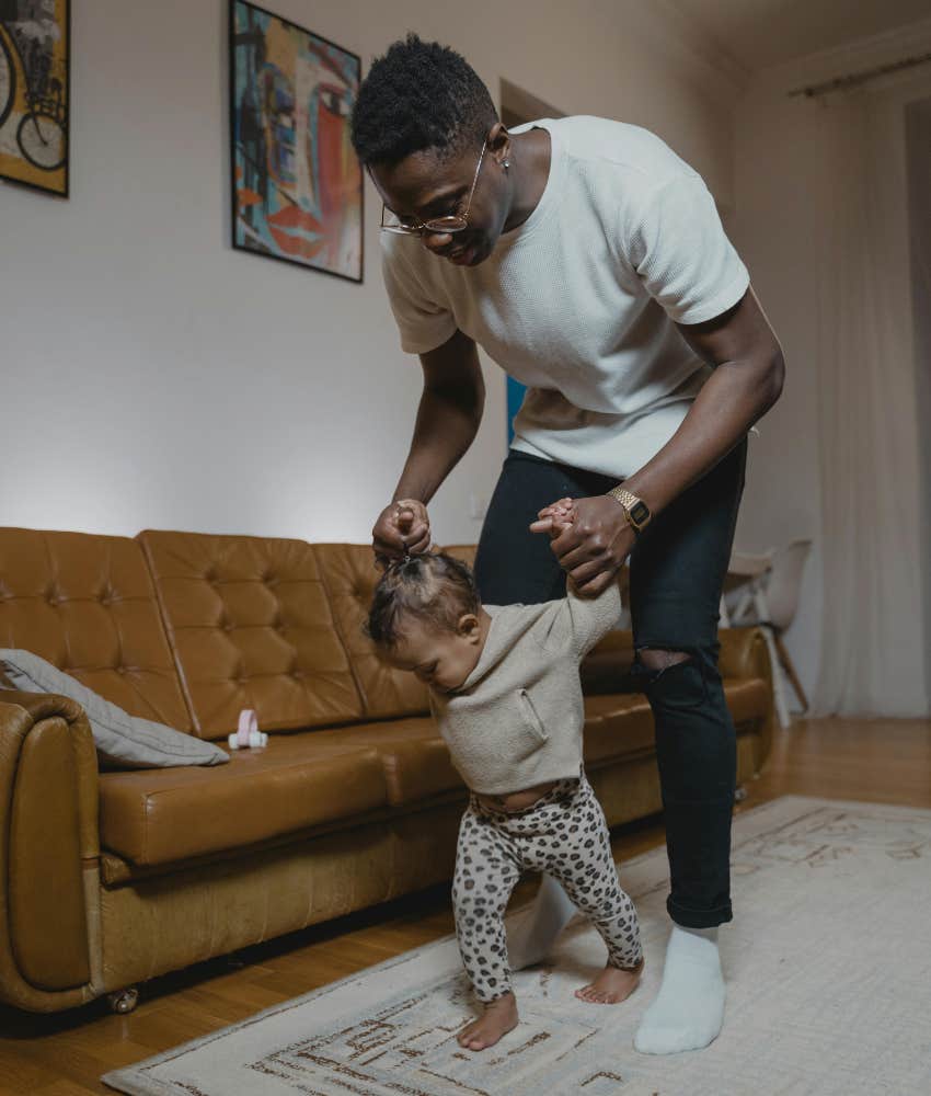 man babysitting while little girl takes first steps leaves mom angry