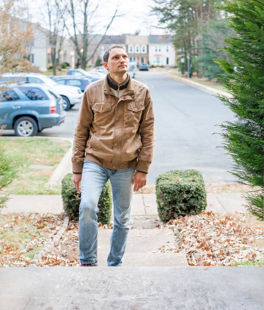 More People Are Moving Back To Their Hometowns Than Leaving Them man returning to his hometown