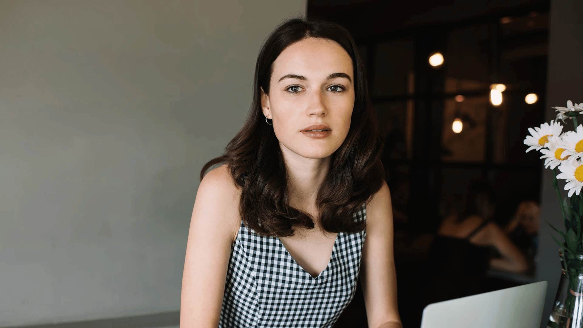 traits of a naturally intriguing person intriguing highly intelligent woman