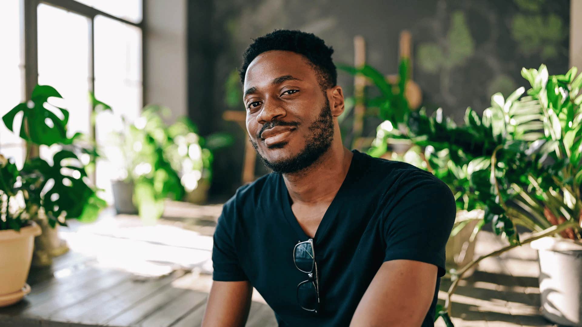 traits of a naturally intriguing person intriguing man having nothing to prove