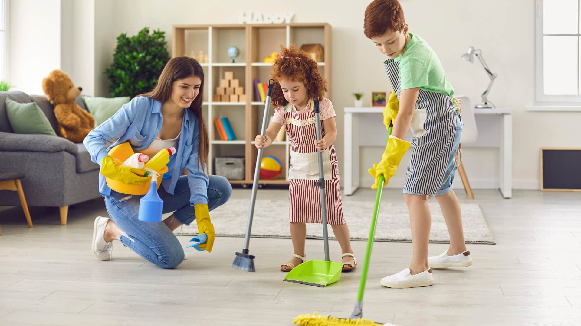 parents whose kids stay close to their siblings for life usually foster teamwork, not rivalry