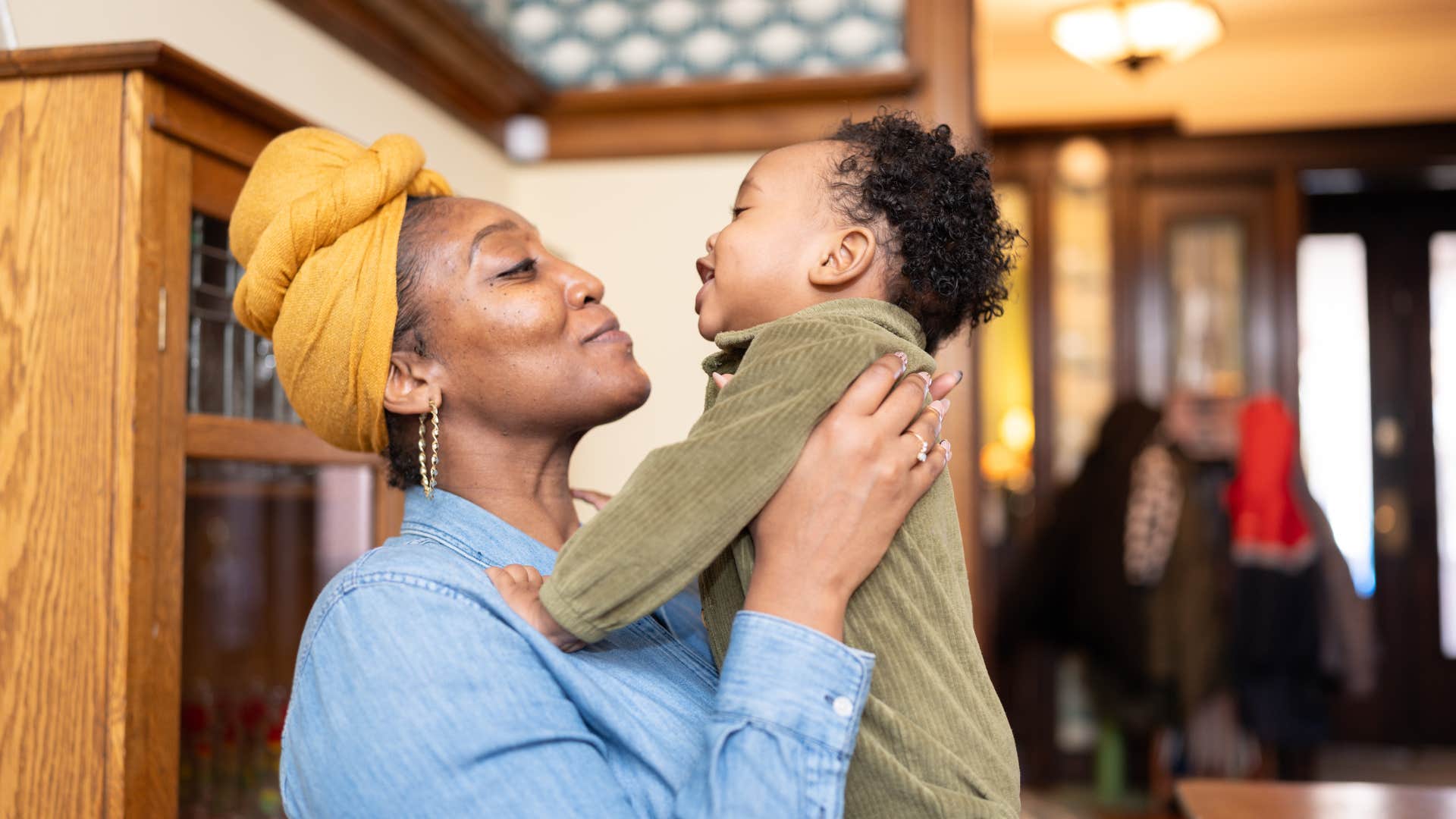 parents whose kids stay close to their siblings for life usually spend one-on-one time with each child