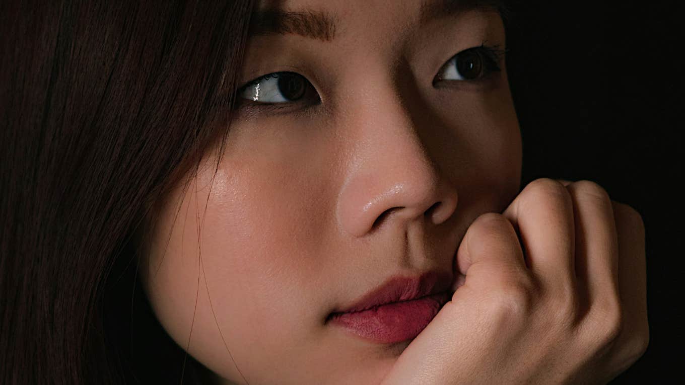 Woman feels inferior.